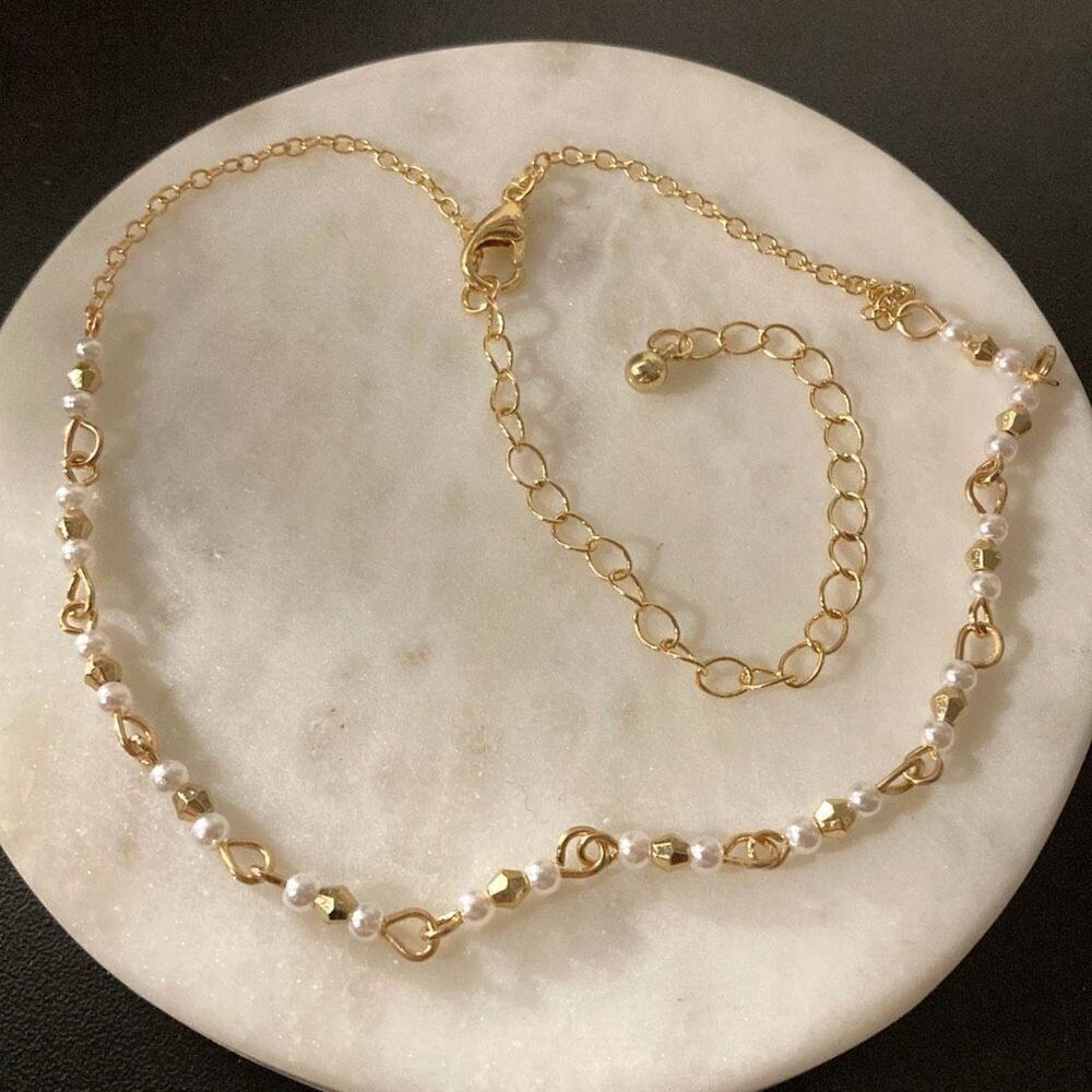 Gold chain choker